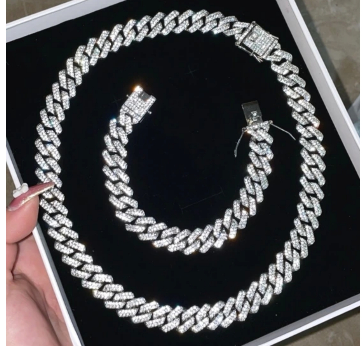 تصویر ست دستبند وگردنبند کارتیر فول نگین سفید و صورتی 