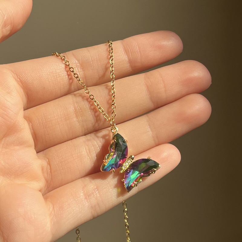 تصویر گردنبند پروانه 